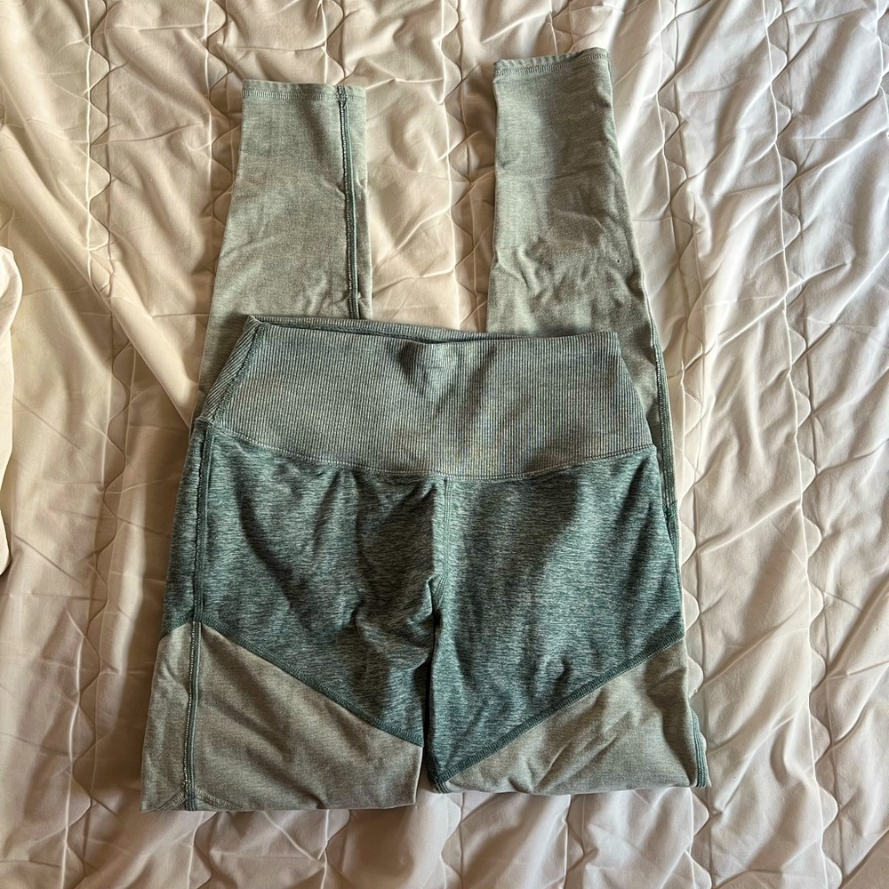 Alo yoga womens workout leggings size medium blue green color